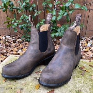 Blundstone Heeled Chelsea Boots